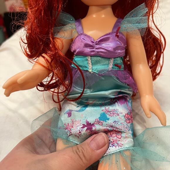 Disney Princess Ariel “Part of your World” Doll - Picture 8 of 10